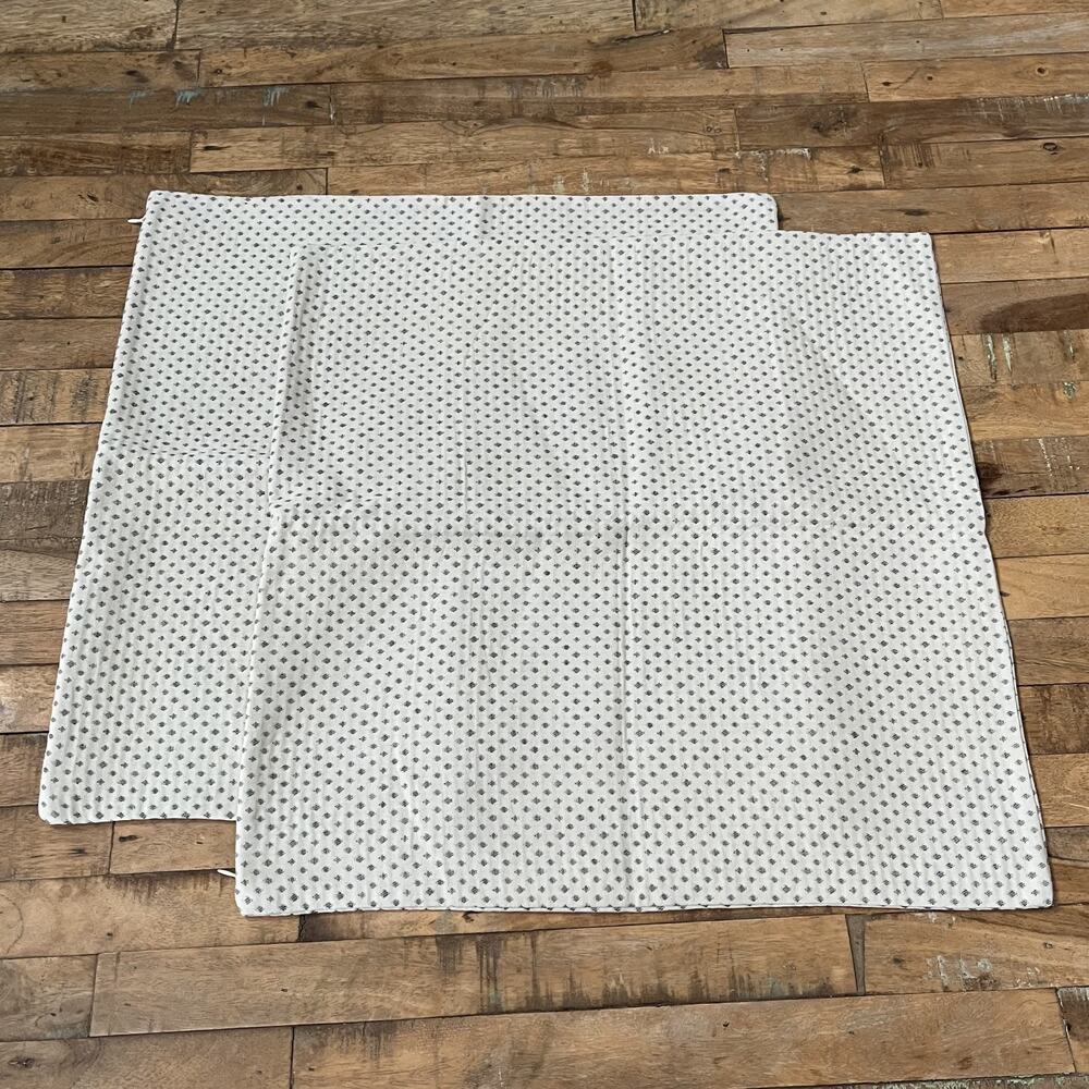 Busatti Pillow Covers 2 20x20 in Linen Blend Gray & Ivory Diamond Pattern Zip